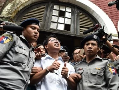 Μιανμάρ: Επτά χρόνια κάθειρξη σε δημοσιογράφους του Reuters επειδή «παραβίασαν κρατικά μυστικά»